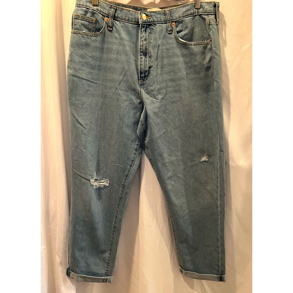 Universal Thread Boyfriend Jean - Distressed with Rolled Cuff - NWOT - Size 10